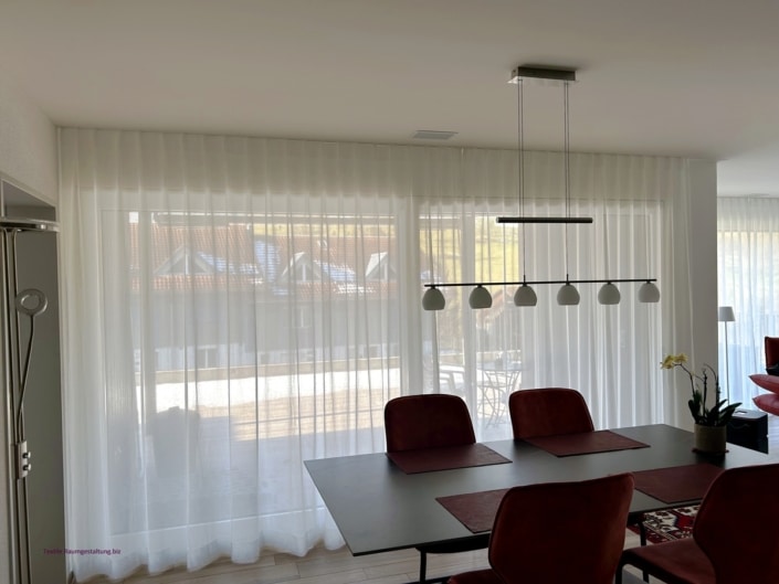 Halbtransparente Gardinen Esszimmer (1) Halbtransparente Gardinen Esszimmer (1)